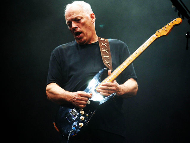 Fender David Gilmour Black Strat The iconic guitar graces Dark Side Of The Moon, The Wall and many other albums